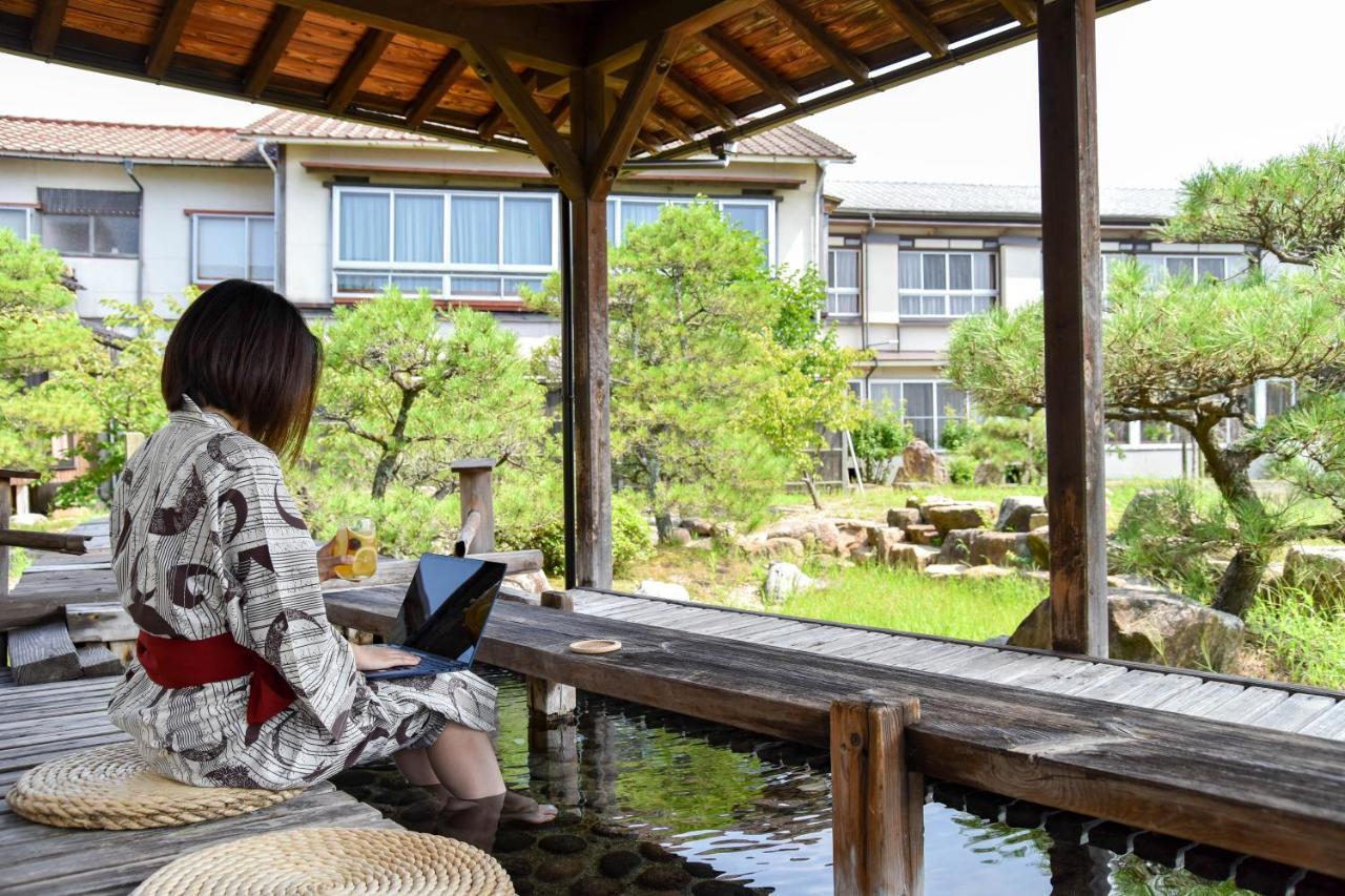 โคเซ็นคากุ โยโจกัน Hotel Yurihama ภายนอก รูปภาพ