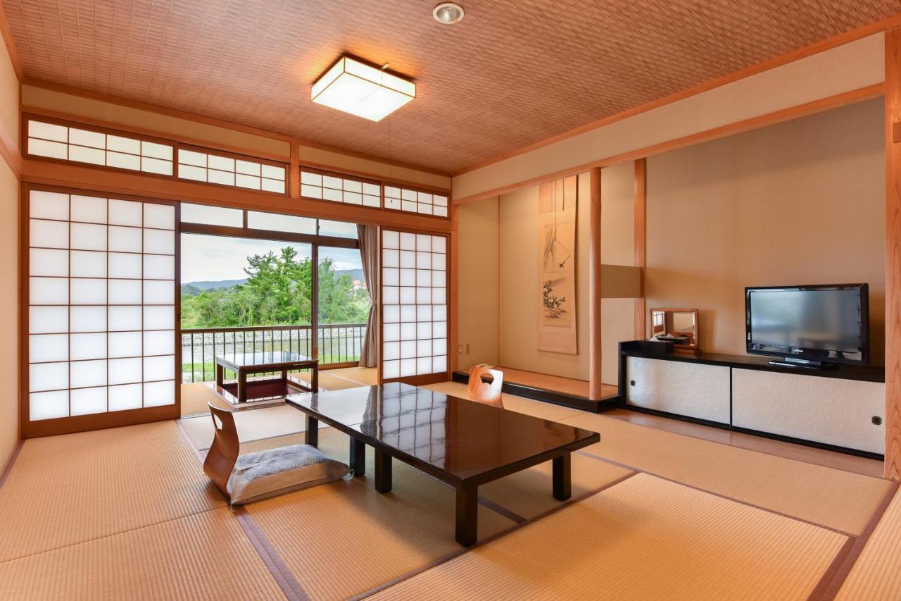 โคเซ็นคากุ โยโจกัน Hotel Yurihama ภายนอก รูปภาพ