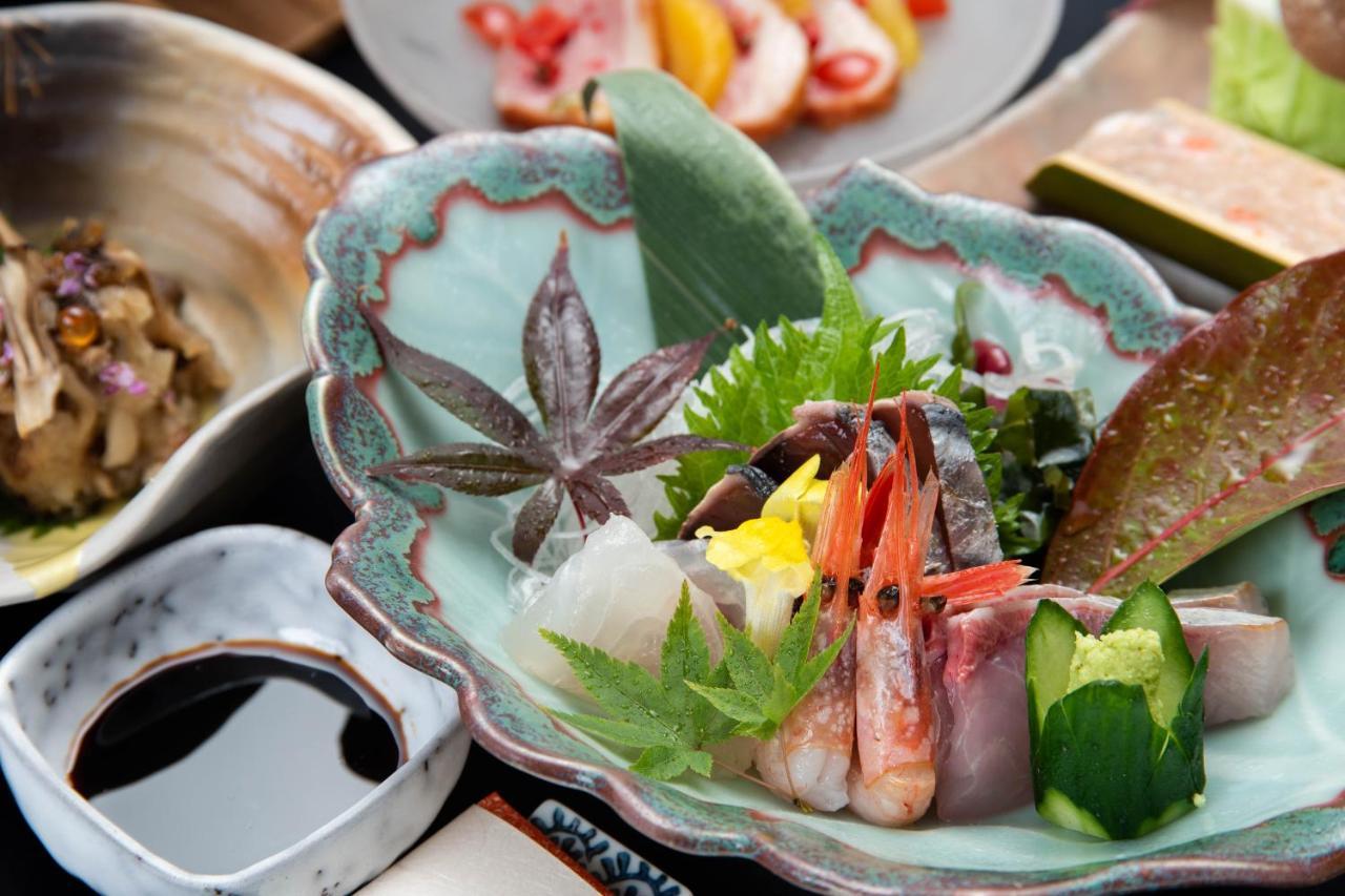 โคเซ็นคากุ โยโจกัน Hotel Yurihama ภายนอก รูปภาพ