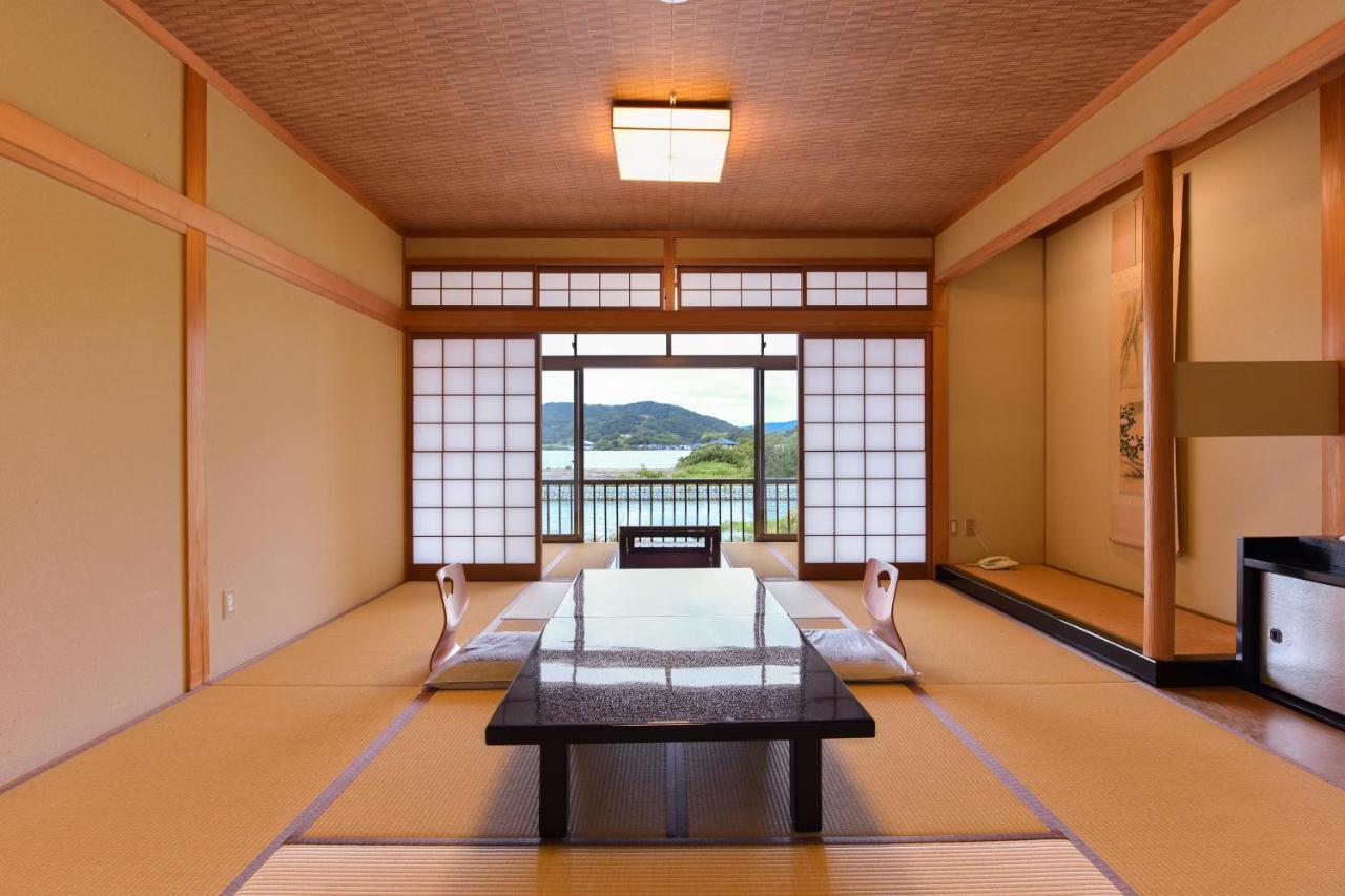 โคเซ็นคากุ โยโจกัน Hotel Yurihama ภายนอก รูปภาพ