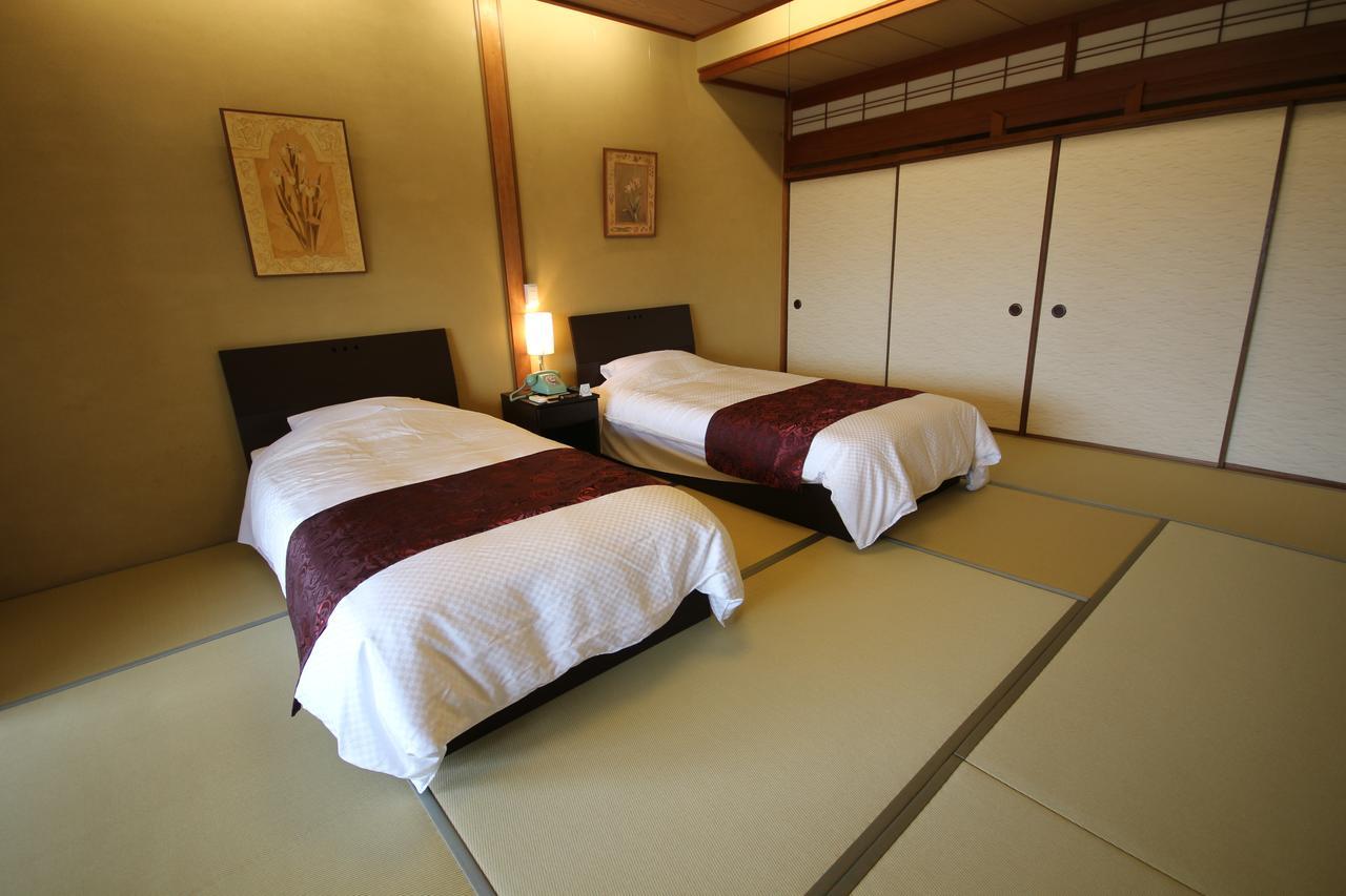 โคเซ็นคากุ โยโจกัน Hotel Yurihama ภายนอก รูปภาพ